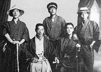 1919: Masuo starts a welding company in Hokkaido.