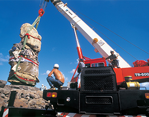 1991: Begins Moai Statue Restoration Project at Ahu Tongariki on Easter Island (Tadano's part in the project is completed in August 1993).