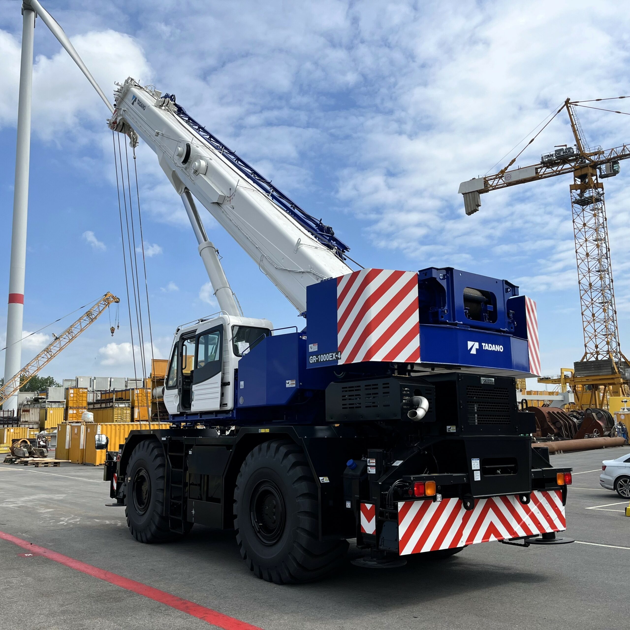 Two Tadano GR-1000EX-4 cranes for Jan de Nul - Middle East