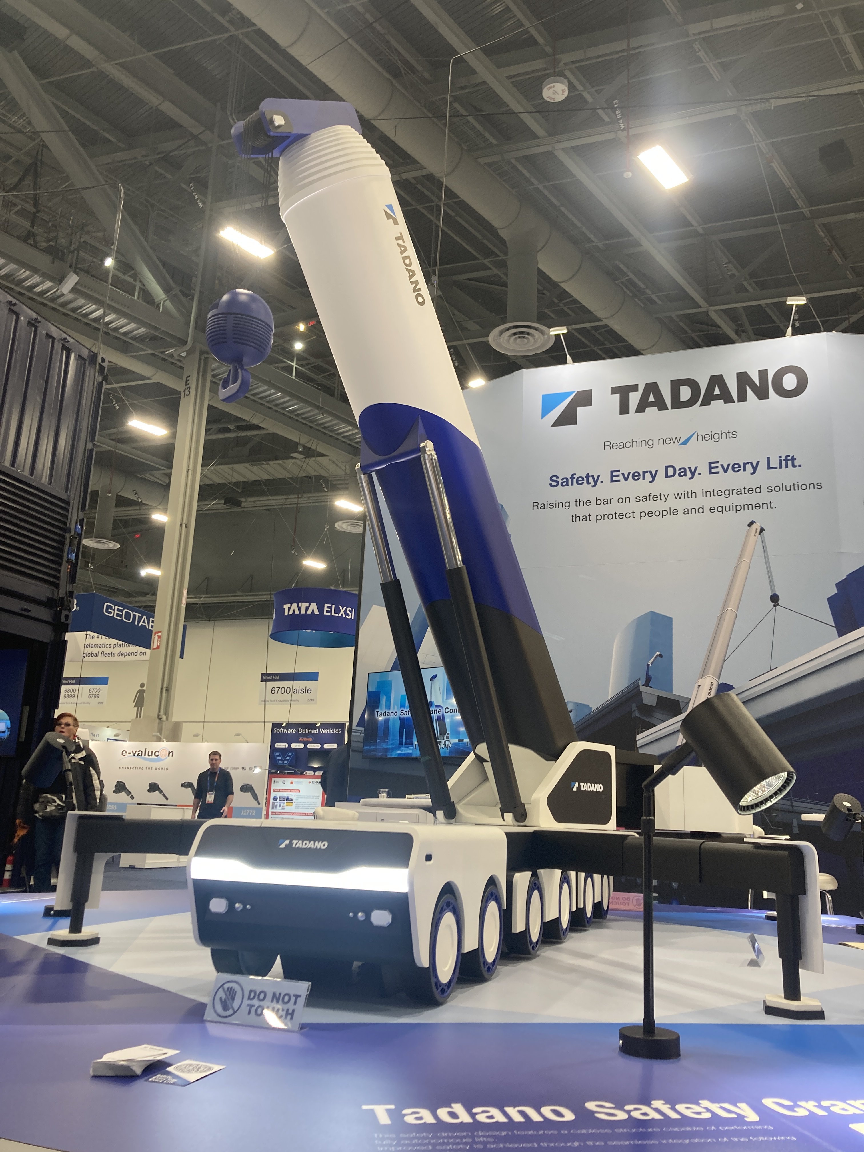 CES2025_Tadano_2
