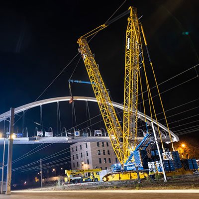 Perfectly Planned Night-Time Operation: Tadano Cc 38.650-1 Lattice Boom Crawler Crane Lifts 250-Tonne Bridge