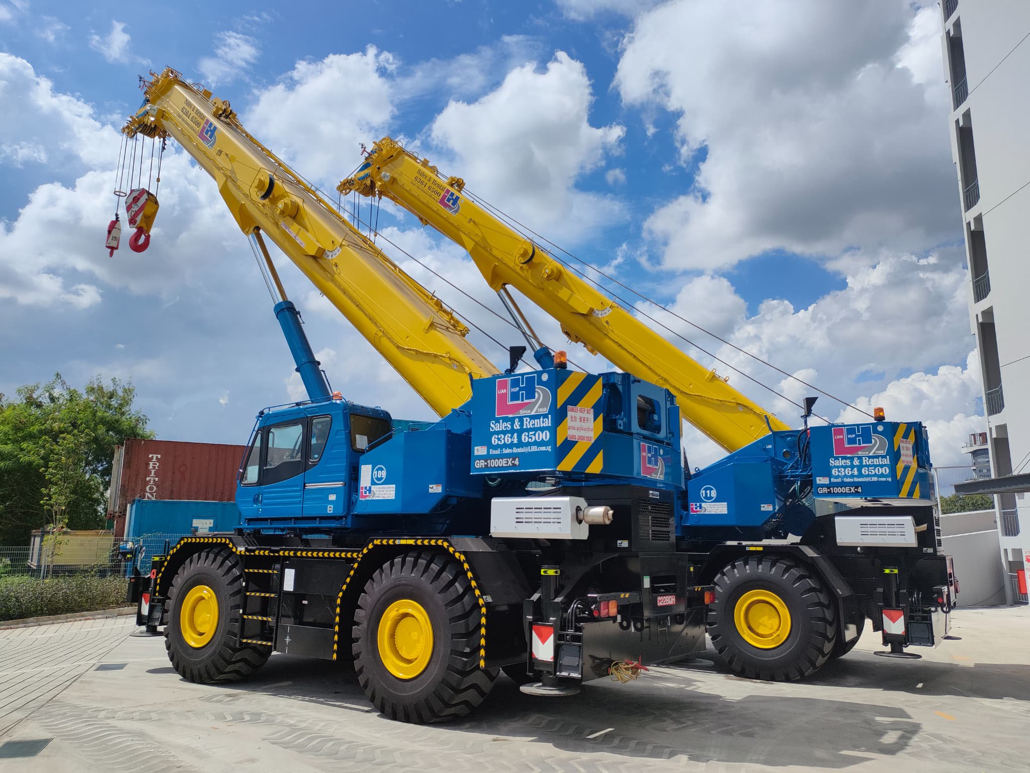 GR-1000EX-4 Rough Terrain Cranes purchased by LH Construction & Machinery Leasing Pte Ltd 
